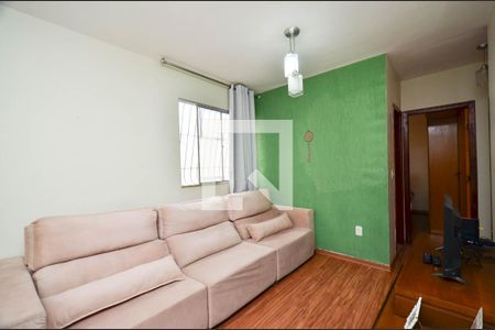 Sala de estar de apartamento para alugar com 3 quartos, 70m² em Santa Efigênia, Belo Horizonte