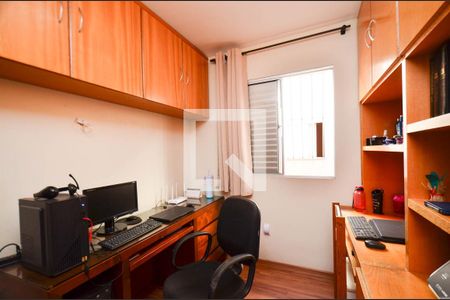 Quarto2 de apartamento para alugar com 3 quartos, 70m² em Santa Efigênia, Belo Horizonte