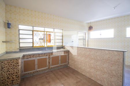 Cozinha de casa para alugar com 1 quarto, 50m² em Mutondo, São Gonçalo