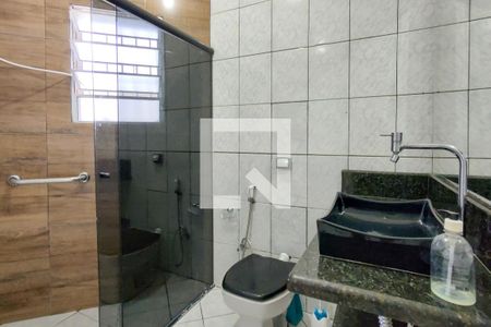 Banheiro da Suíte de casa para alugar com 3 quartos, 70m² em Vila Assuncao, Praia Grande