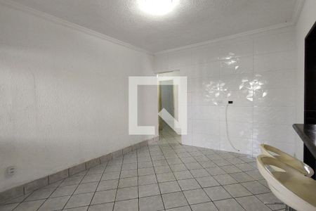 Sala de casa para alugar com 3 quartos, 70m² em Vila Assuncao, Praia Grande