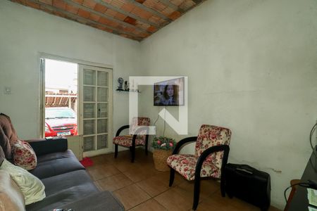 Sala de casa para alugar com 2 quartos, 72m² em Costa E Silva, Porto Alegre