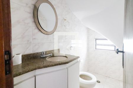 Lavabo de casa para alugar com 3 quartos, 185m² em Jardim Peri Peri, São Paulo