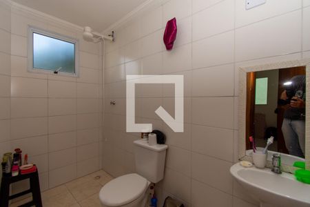 Banheiro de apartamento para alugar com 2 quartos, 50m² em Centro, Guarulhos