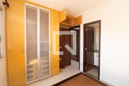 Suite de apartamento à venda com 3 quartos, 72m² em Vila Gustavo, São Paulo