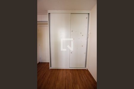 Quarto 1 de apartamento para alugar com 2 quartos, 50m² em Parque Munhoz, São Paulo