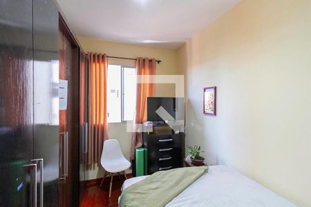 Quarto 2 de apartamento à venda com 2 quartos, 45m² em Carlos Prates, Belo Horizonte