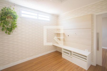 Sala de casa para alugar com 2 quartos, 58m² em Jardim Monte Azul, São Paulo