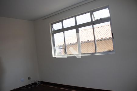 Sala de apartamento para alugar com 3 quartos, 90m² em Alto Caiçaras, Belo Horizonte