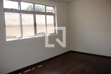 Sala de apartamento para alugar com 3 quartos, 90m² em Alto Caiçaras, Belo Horizonte