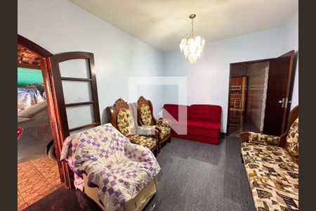 Sala de casa à venda com 5 quartos, 326m² em Bairro da Glória, Contagem