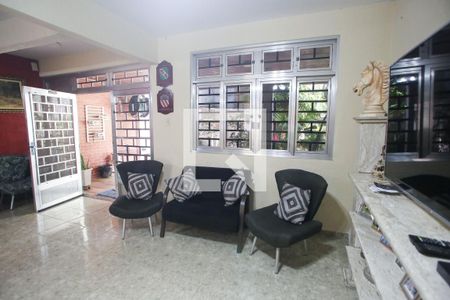 Sala de casa à venda com 4 quartos, 715m² em Taquara, Rio de Janeiro