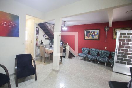 Sala de casa à venda com 4 quartos, 715m² em Taquara, Rio de Janeiro