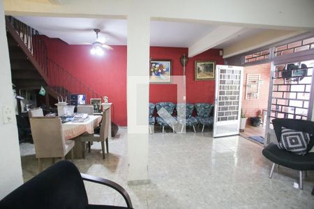 Sala de casa à venda com 4 quartos, 715m² em Taquara, Rio de Janeiro