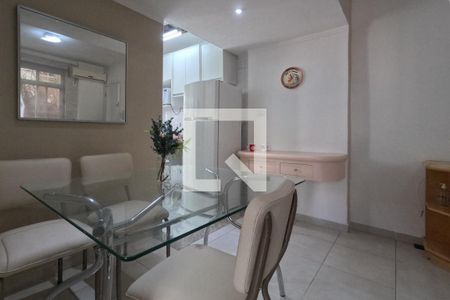 Sala de Estar e Jantar de apartamento para alugar com 1 quarto, 57m² em Ponta da Praia, Santos