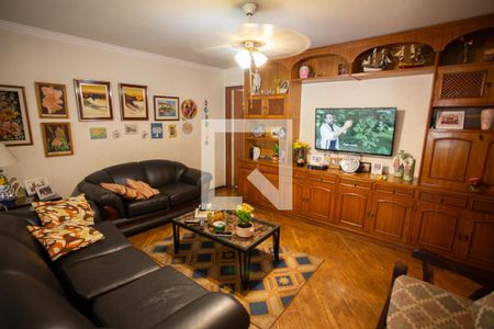 Sala de casa à venda com 3 quartos, 220m² em Conjunto Residencial Santa Terezinha, São Paulo