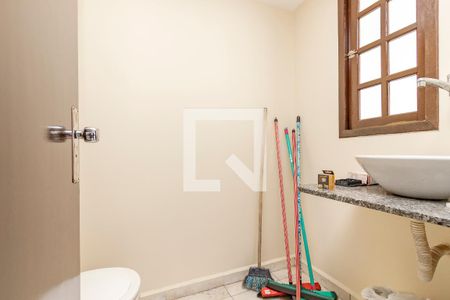 Lavabo de casa para alugar com 3 quartos, 200m² em Vila Cordeiro, São Paulo