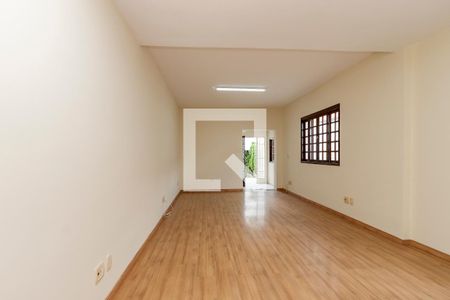 Sala de casa para alugar com 3 quartos, 200m² em Vila Cordeiro, São Paulo