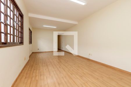 Sala de casa para alugar com 3 quartos, 200m² em Vila Cordeiro, São Paulo