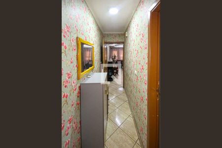 Corredor de casa à venda com 4 quartos, 99m² em Vila Fatima, São Paulo