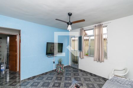 Sala de apartamento à venda com 2 quartos, 54m² em Olaria, Rio de Janeiro