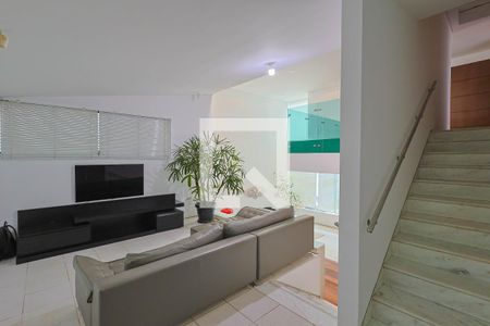 Sala de casa à venda com 3 quartos, 250m² em São Bento, Belo Horizonte