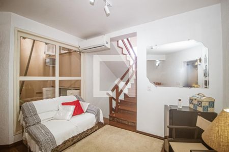 Sala de casa à venda com 3 quartos, 306m² em Santo Antônio, Porto Alegre