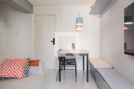 Sala de apartamento à venda com 2 quartos, 60m² em Moema, São Paulo