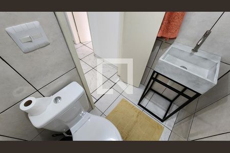 Lavabo de apartamento para alugar com 1 quarto, 90m² em Macuco, Santos