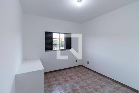 Quarto 2 de casa para alugar com 3 quartos, 150m² em Alípio de Melo, Belo Horizonte