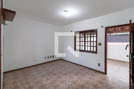 Sala de casa para alugar com 3 quartos, 150m² em Alípio de Melo, Belo Horizonte