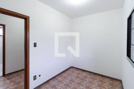 Quarto 1 de casa para alugar com 3 quartos, 150m² em Alípio de Melo, Belo Horizonte