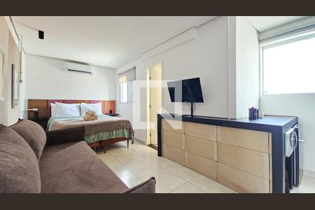 Sala / Quarto de kitnet/studio para alugar com 1 quarto, 25m² em Vila Santana, São Paulo