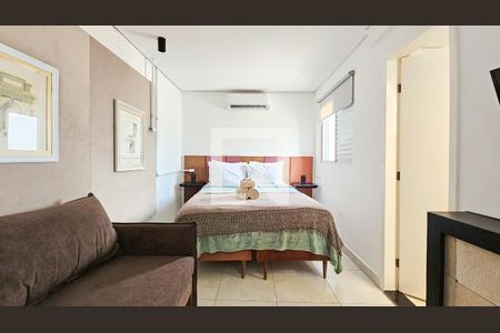 Sala / Quarto de kitnet/studio para alugar com 1 quarto, 25m² em Vila Santana, São Paulo