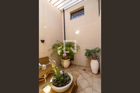 Jardim interno de casa à venda com 5 quartos, 328m² em Parque Alto Taquaral, Campinas