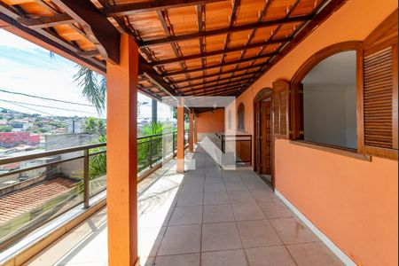 Varanda da Sala de casa para alugar com 3 quartos, 270m² em Palmeiras, Belo Horizonte