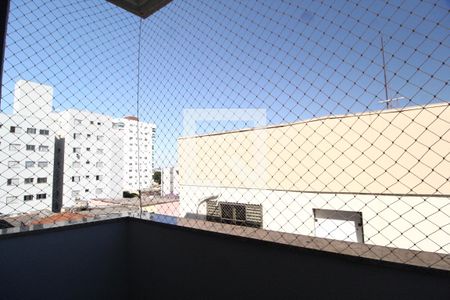 Sacada de apartamento para alugar com 3 quartos, 1125m² em Saraiva, Uberlândia