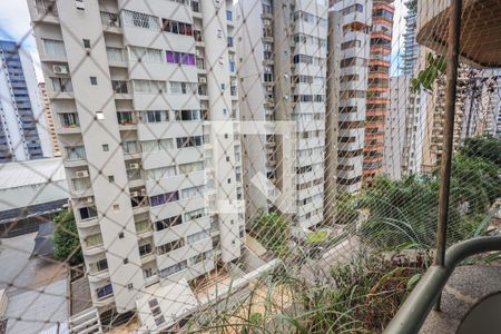 Vista da Sacada de apartamento para alugar com 3 quartos, 172m² em Setor Bueno, Goiânia