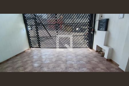 Garagem de casa à venda com 3 quartos, 164m² em Jardim Monte Alegre, Taboão da Serra