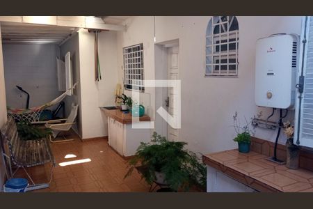 Casa à venda com 1 quarto, 235m² em Campestre, Santo André