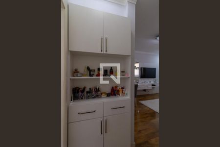 Corredor de apartamento à venda com 2 quartos, 54m² em Vila das Bandeiras, Guarulhos