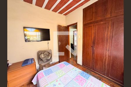 Quarto 2 de casa à venda com 4 quartos, 97m² em Centro, Contagem