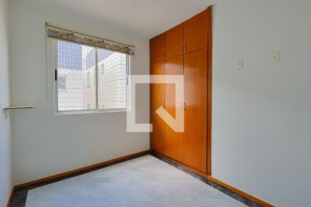 Quarto 1 de apartamento para alugar com 3 quartos, 85m² em Estoril, Belo Horizonte