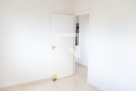 Quarto 2 de apartamento para alugar com 2 quartos, 43m² em Setor Grajaú, Goiânia