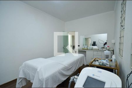 Quarto casa1 de casa à venda com 4 quartos, 300m² em Pompéia, Belo Horizonte