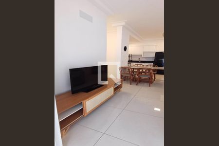 Sala e sala de jantar de apartamento para alugar com 2 quartos, 64m² em Estreito, Florianópolis