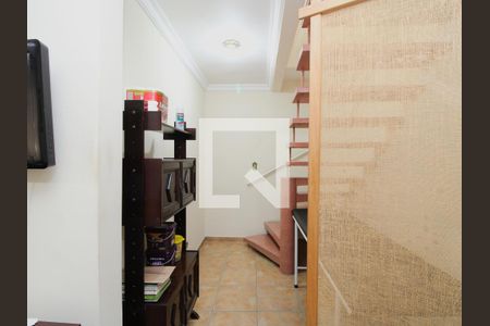 Sala de casa para alugar com 4 quartos, 190m² em Vila Nivi, São Paulo