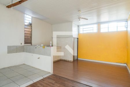 Sala de casa à venda com 3 quartos, 160m² em Vila Nova, Porto Alegre