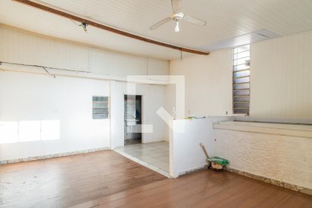 Sala de casa à venda com 3 quartos, 160m² em Vila Nova, Porto Alegre