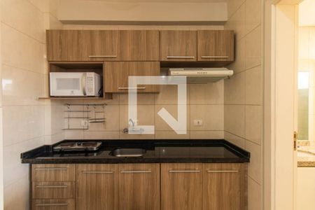 Cozinha de apartamento para alugar com 1 quarto, 42m² em Centro, Curitiba